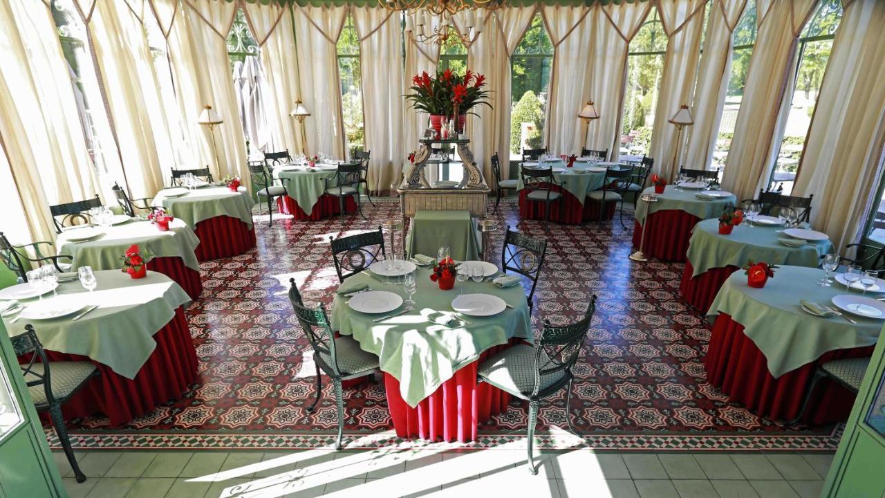Chateau De Courcelles - Relais & Chateaux Екстер'єр фото